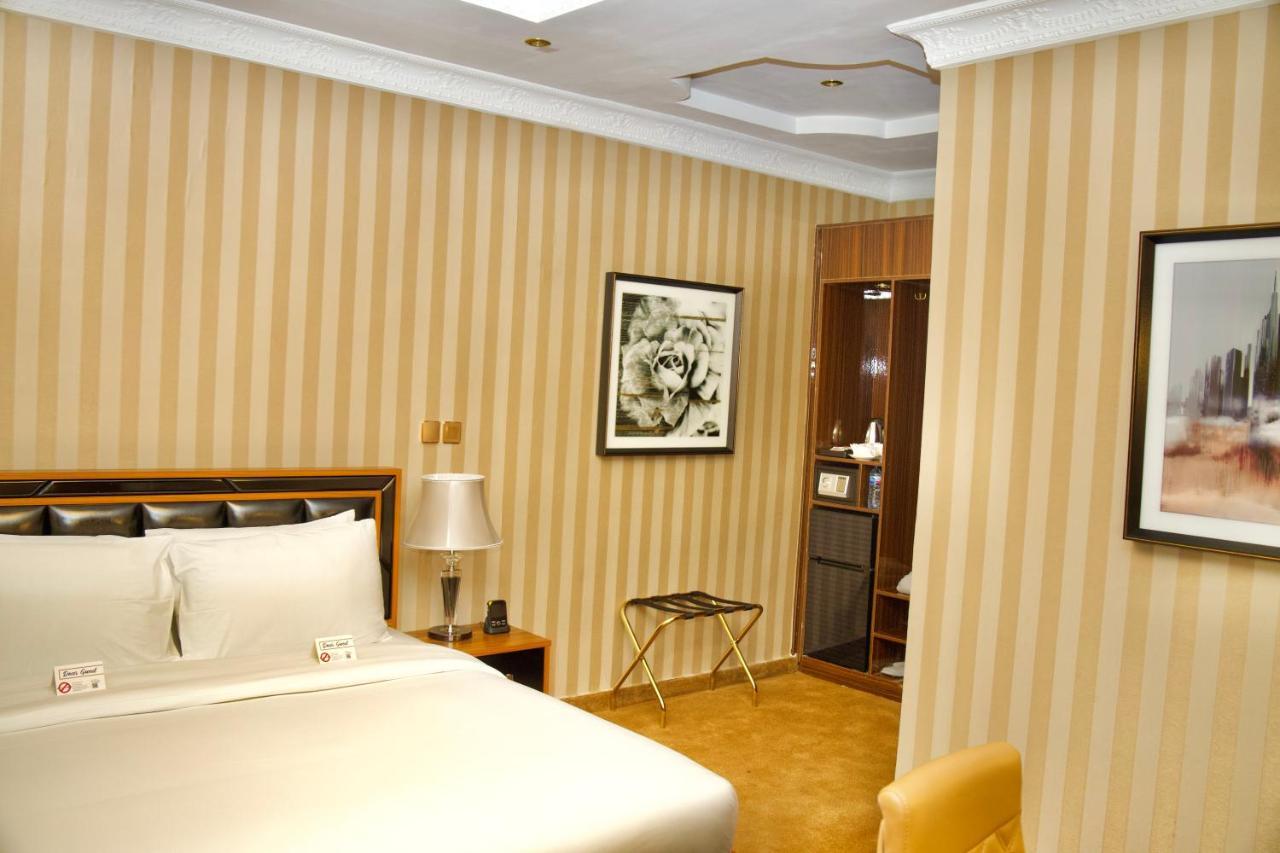 No.1 Hotel Abuja Extérieur photo